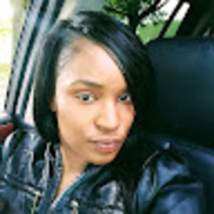 Meet your Posher, Leila